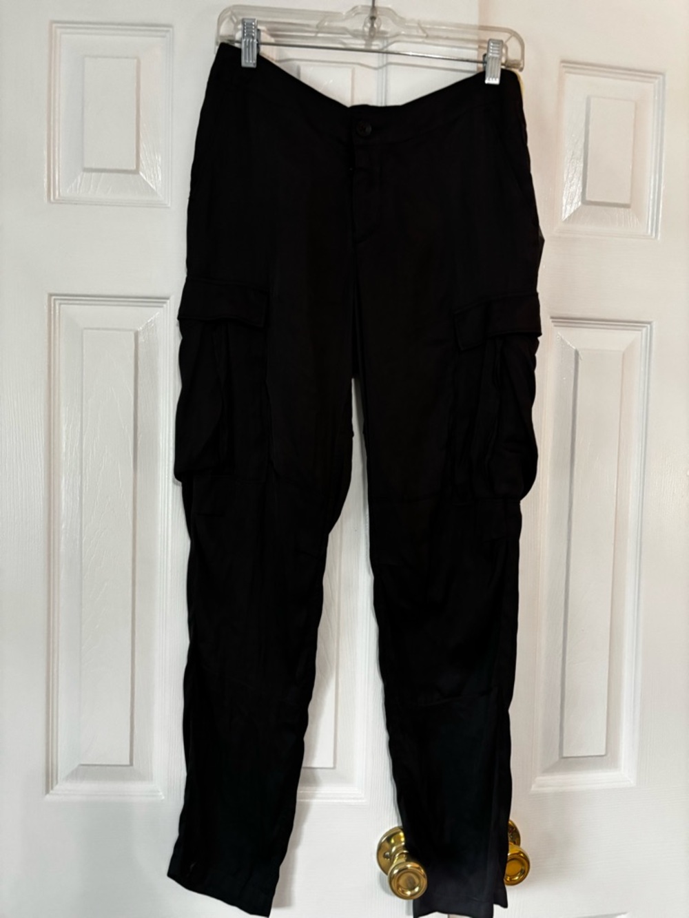 NWT rag & bone silk Black Cargo Pants with Side Flap Pockets Womens size 2